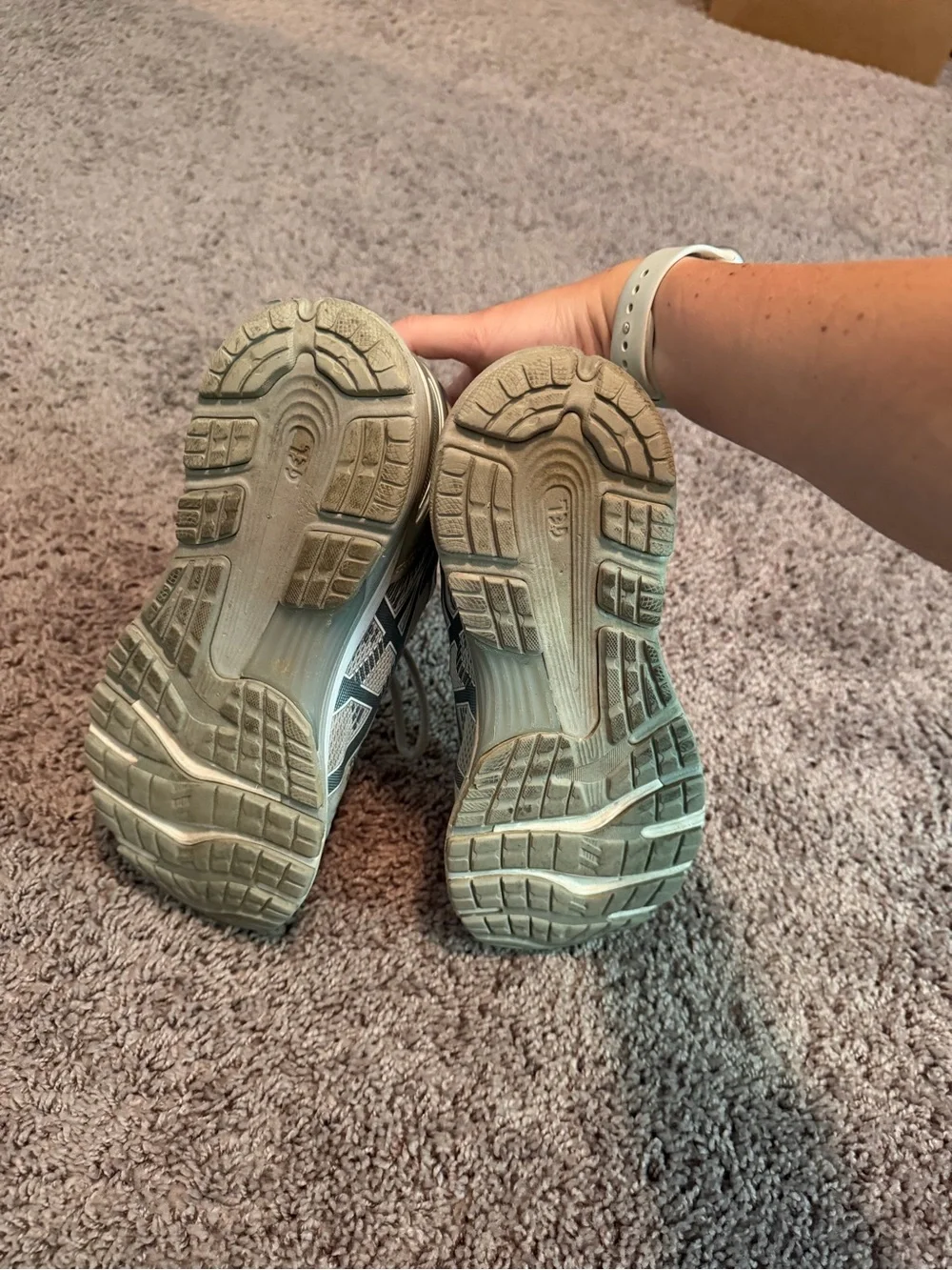 Asics Women's Athletic Shoes in Light Gray and Seafoam